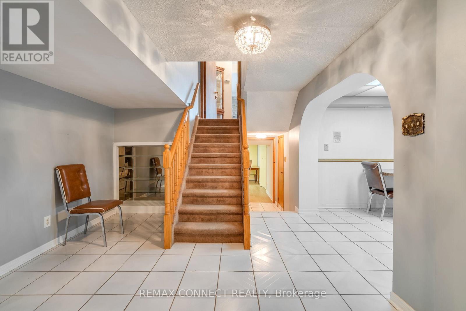 17 Altair Avenue, Toronto, Ontario  M1W 2R1 - Photo 24 - E12560288