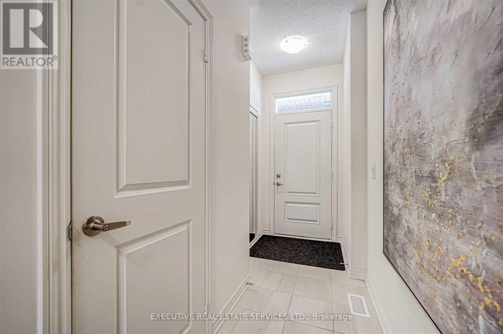 57 - 50 Edinburgh Drive, Brampton, Ontario  L6Y 1N9 - Photo 4 - W12733878