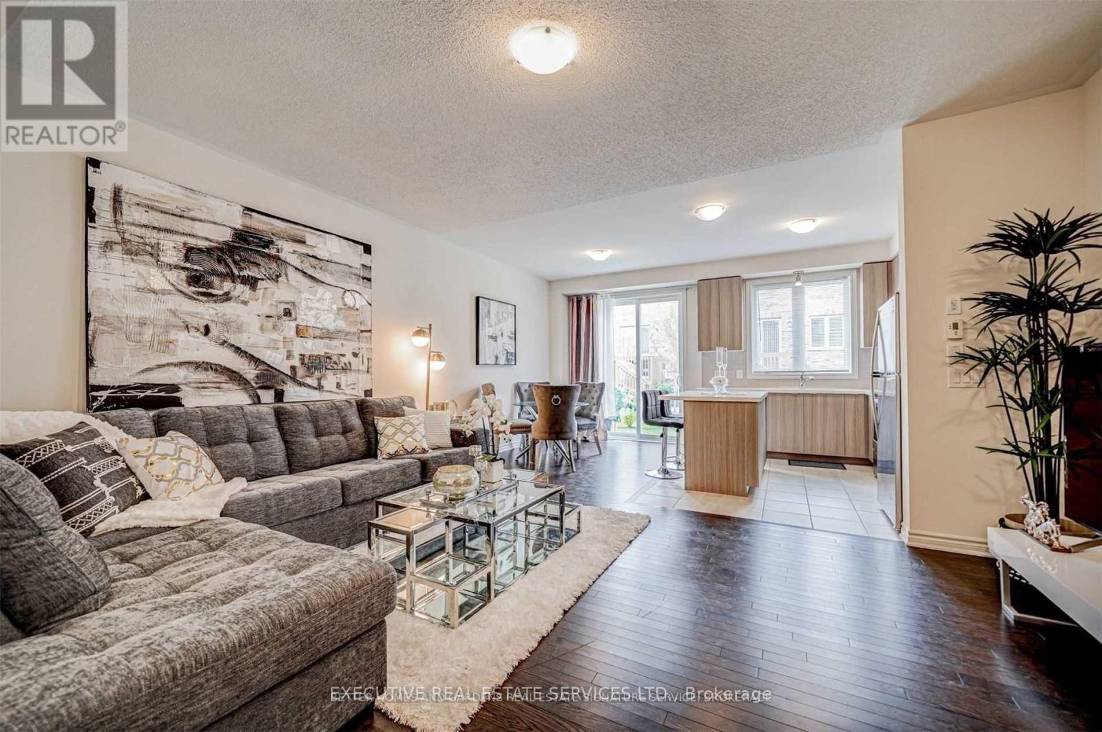 57 - 50 Edinburgh Drive, Brampton, Ontario  L6Y 1N9 - Photo 8 - W12733878