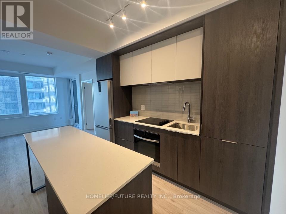 2305 - 395 Square One Drive, Mississauga, Ontario  L5B 0P6 - Photo 5 - W12733892