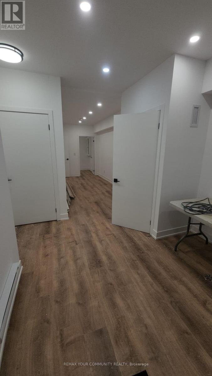 Lower - 983 Dovercourt Road, Toronto, Ontario  M6H 2X6 - Photo 3 - W12733908