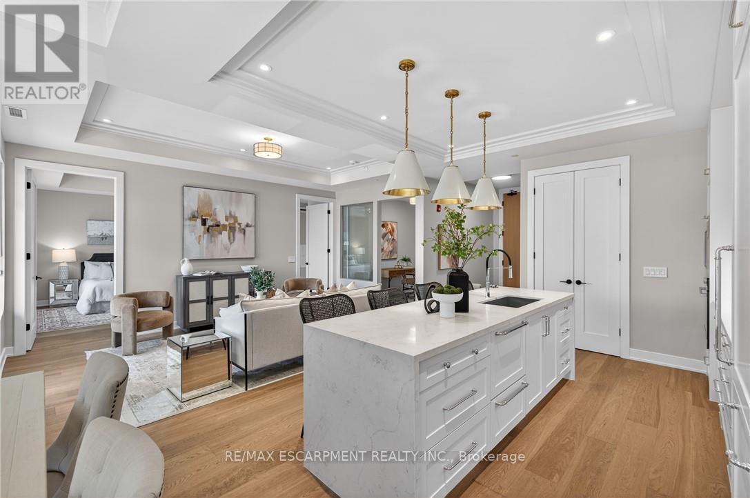 401 - 123 MAURICE DRIVE, Oakville, Ontario