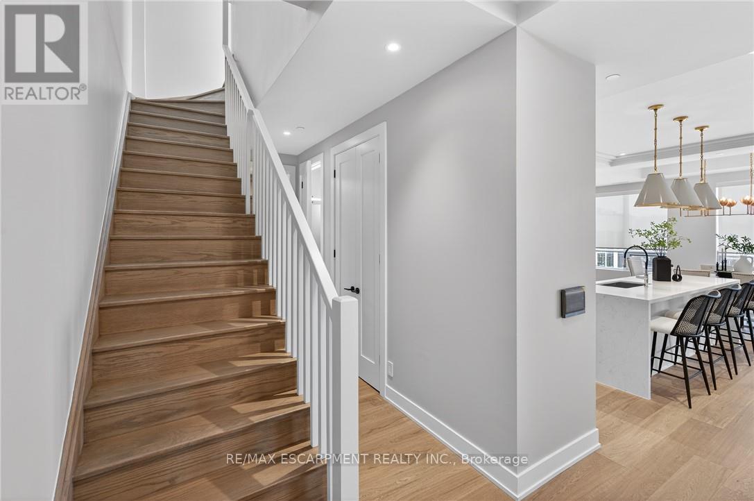 401 - 123 Maurice Drive, Oakville, Ontario  L6K 2W6 - Photo 42 - W12733926