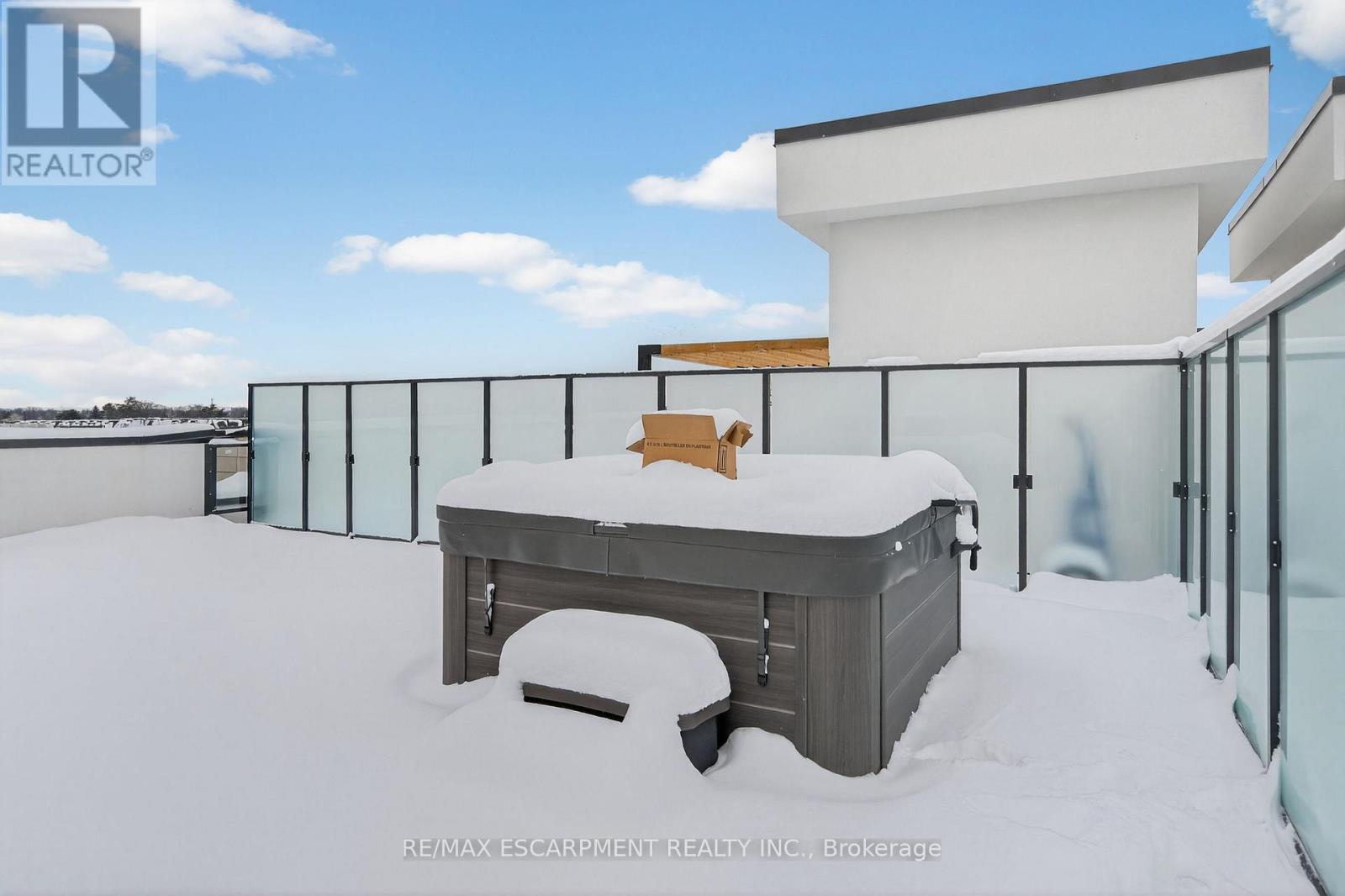 401 - 123 Maurice Drive, Oakville, Ontario  L6K 2W6 - Photo 46 - W12733926