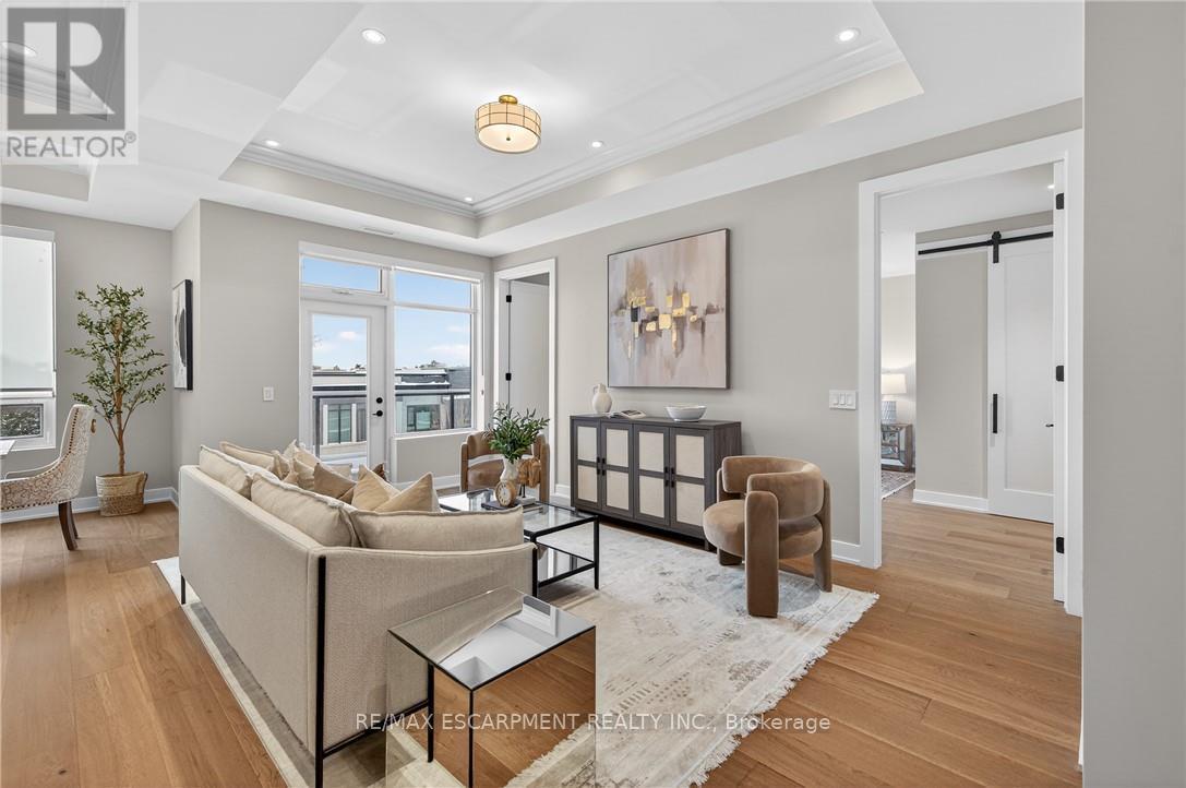 401 - 123 Maurice Drive, Oakville, Ontario  L6K 2W6 - Photo 9 - W12733926