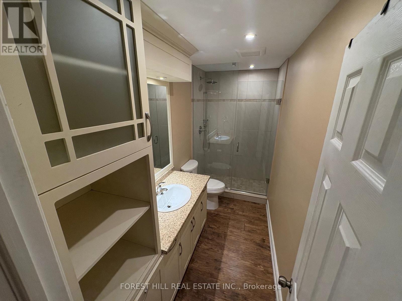 [upper] - 12 Mill Street, Mississauga, Ontario  L5M 1Y1 - Photo 9 - W12733944