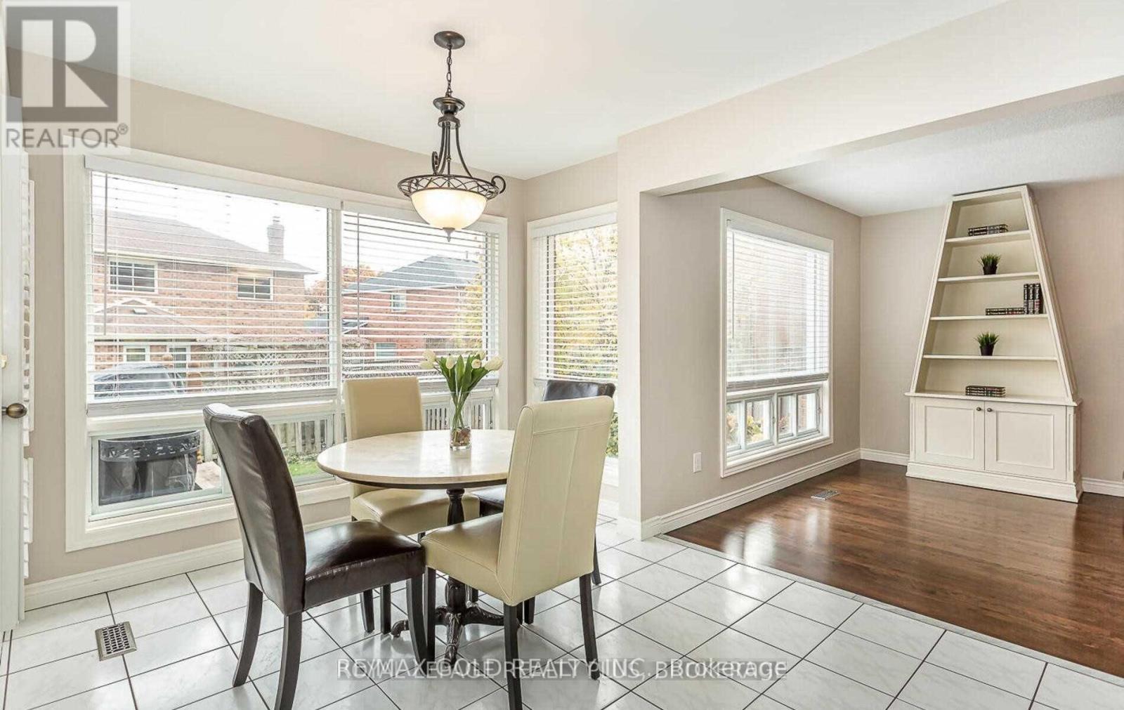 51 Burgby Avenue, Brampton, Ontario  L6X 2G7 - Photo 8 - W12733974