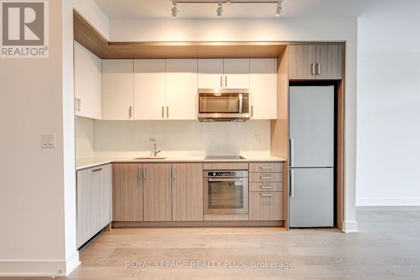 442 - 1575 LAKESHORE ROAD W, Mississauga, Ontario