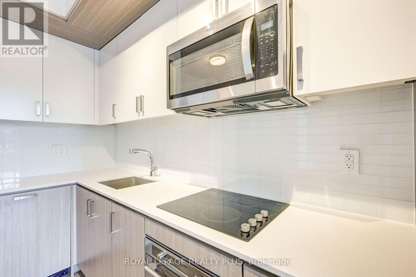 442 - 1575 Lakeshore Road W, Mississauga, Ontario  L5J 0B1 - Photo 2 - W12733976