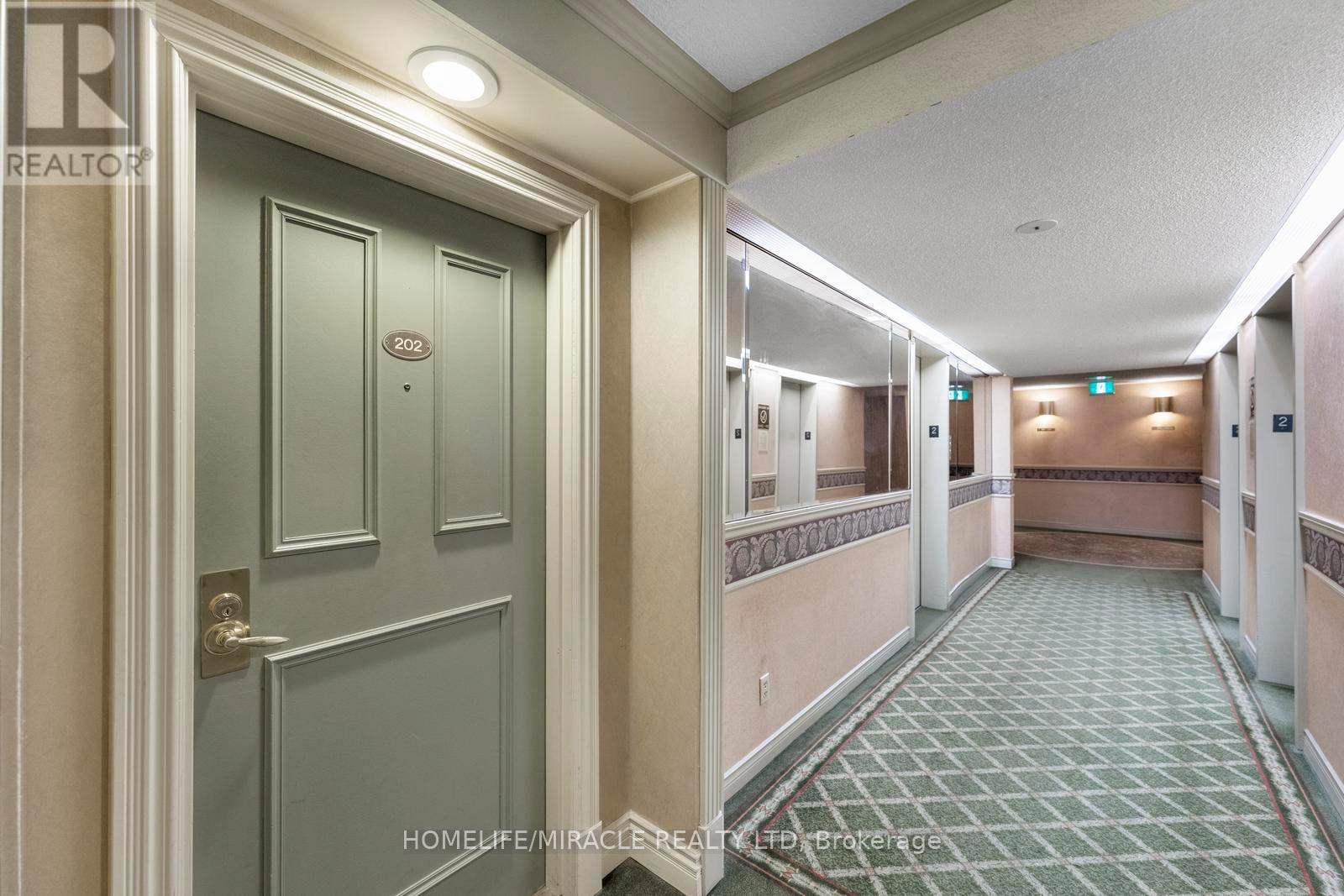 202 - 3700 Kaneff Crescent, Mississauga, Ontario  L5A 4B8 - Photo 24 - W12733990