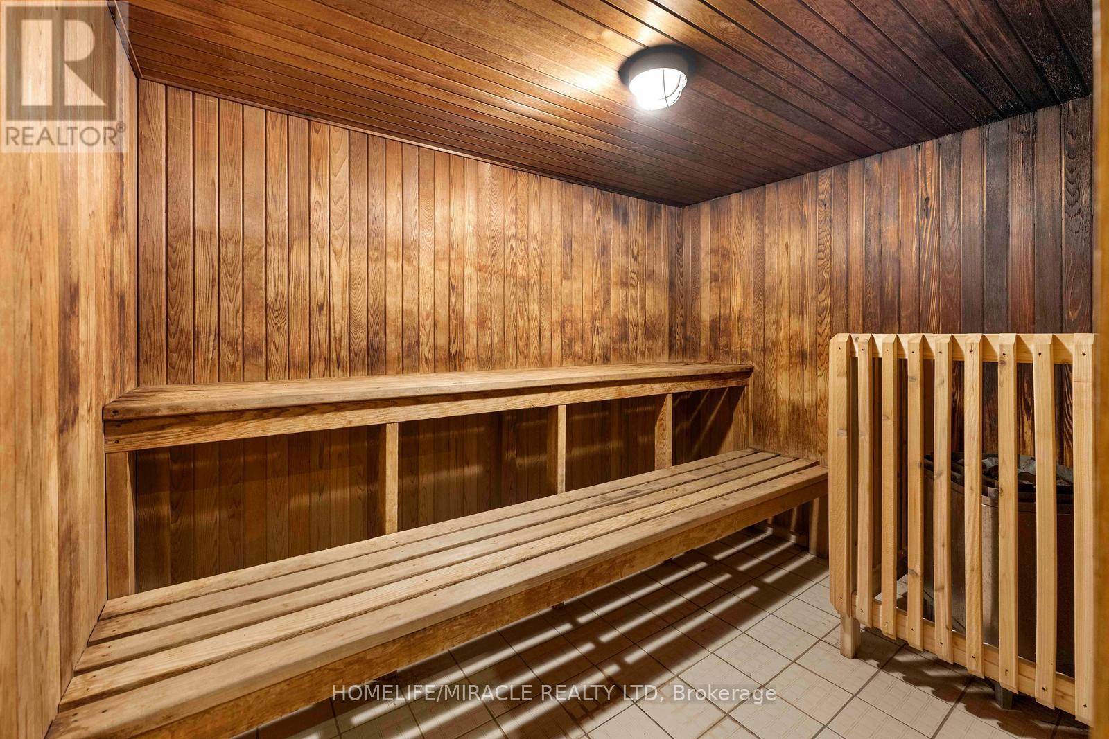 202 - 3700 Kaneff Crescent, Mississauga, Ontario  L5A 4B8 - Photo 27 - W12733990