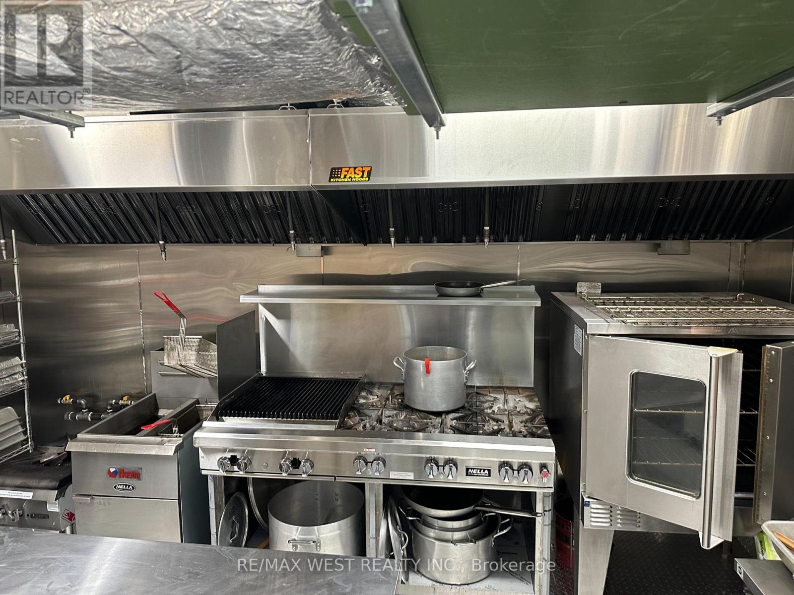 291 Silverthorn Avenue, Toronto, Ontario  M6N 3K2 - Photo 2 - W12733996