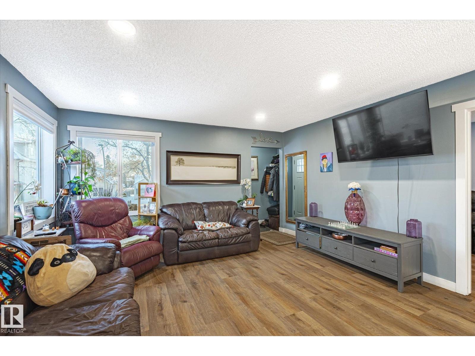 11907 70 St Nw, Edmonton, Alberta  T5B 1V1 - Photo 4 - E4471218