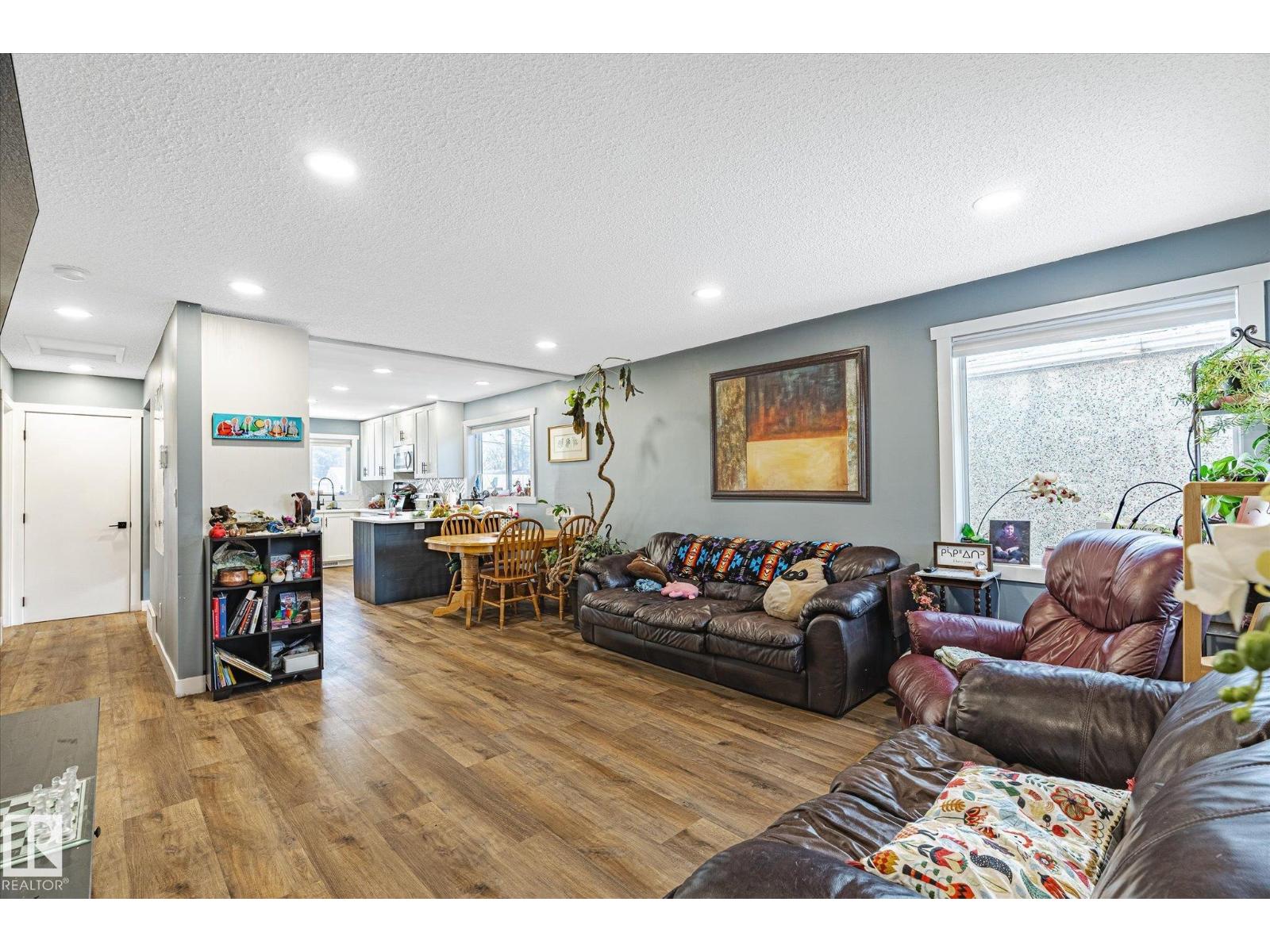 11907 70 St Nw, Edmonton, Alberta  T5B 1V1 - Photo 6 - E4471218