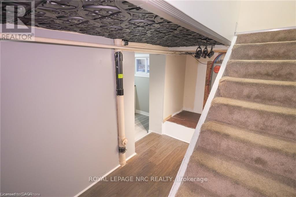 11 Perry Street, St. Catharines, Ontario  L2R 1K7 - Photo 19 - X12733966