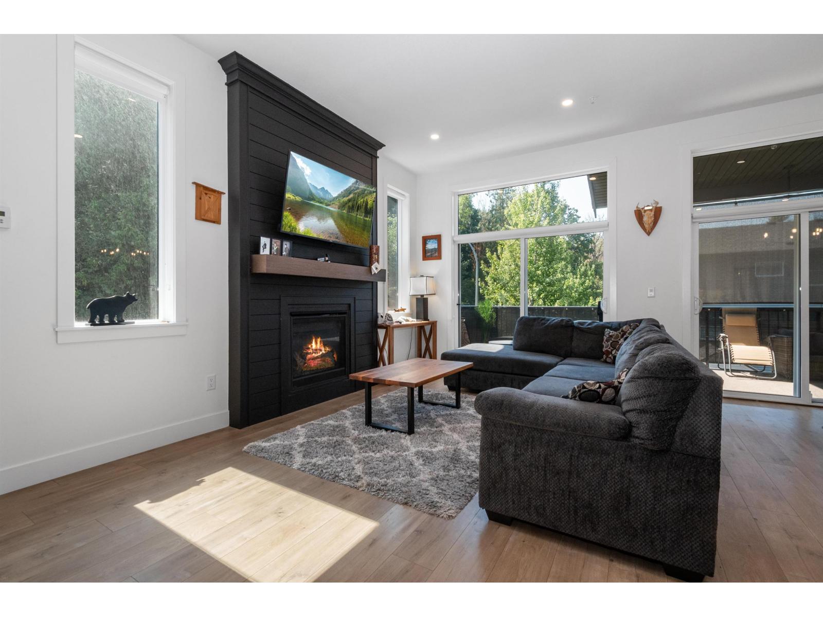 A 7097 Tahoma Place, Eastern Hillsides, Chilliwack, British Columbia  V4Z 0E1 - Photo 2 - R3083861