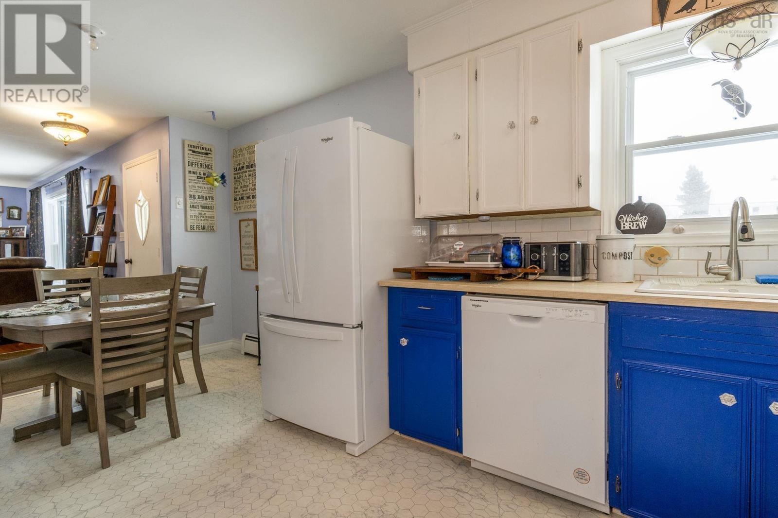 30 Hillside Avenue, Bible Hill, Nova Scotia  B2N 4K8 - Photo 5 - 202601484