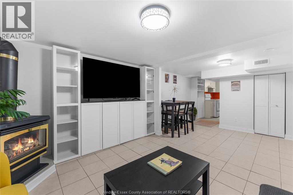 1229 Chilver, Windsor, Ontario N8Y 2L2 - Photo 4 - 26002062