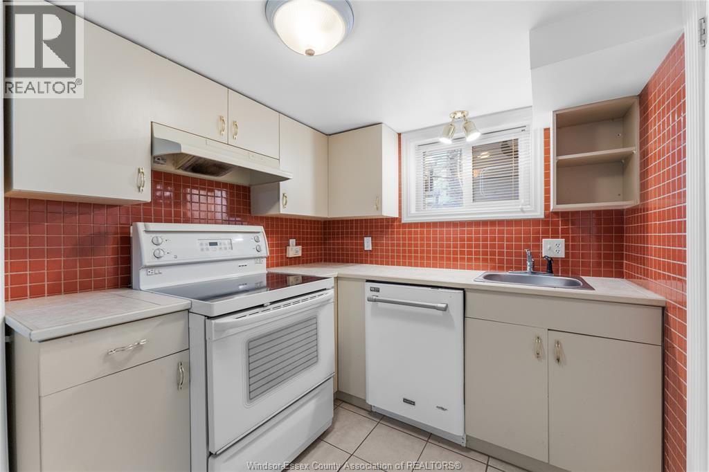 1229 Chilver, Windsor, Ontario N8Y 2L2 - Photo 6 - 26002062