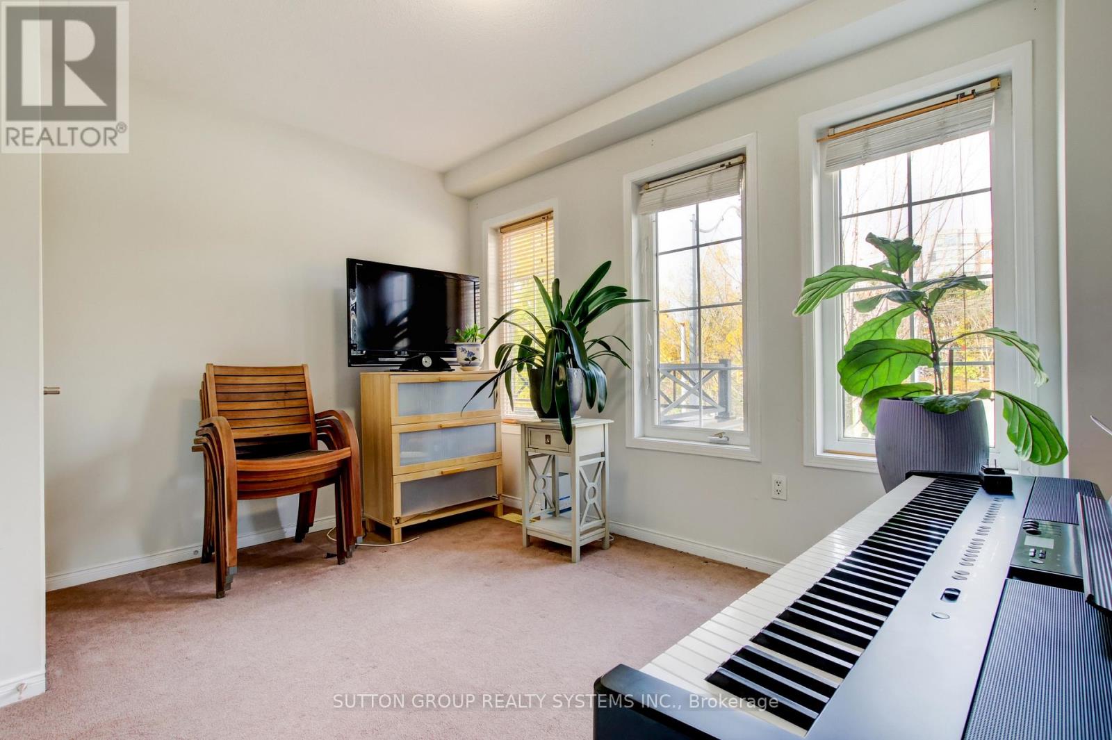 85 - 119b The Queensway, Toronto, Ontario  M6S 5B7 - Photo 26 - W12684098