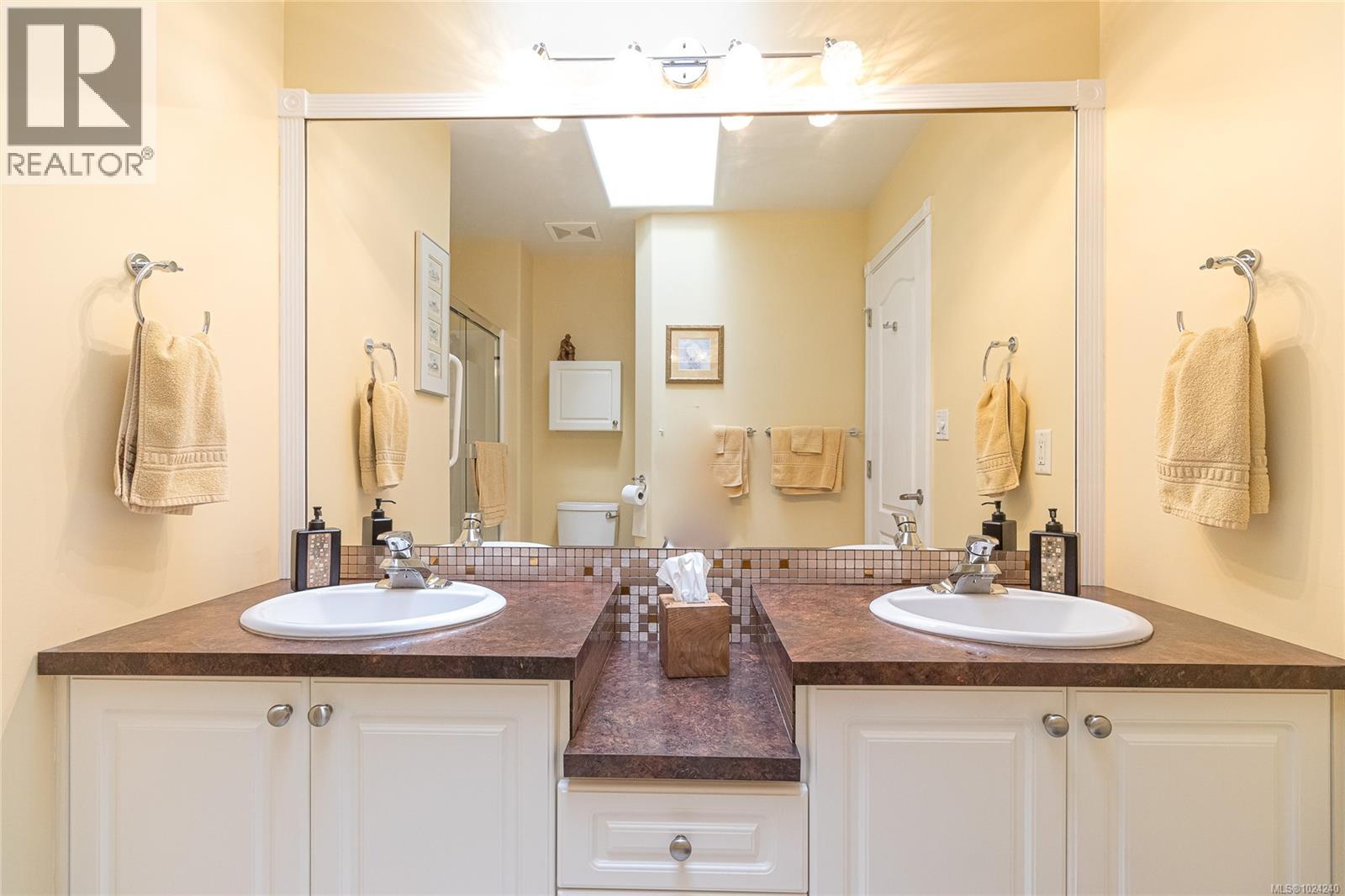 6377 Rodolph Rd, Central Saanich, British Columbia  V8Z 5W2 - Photo 30 - 1024240