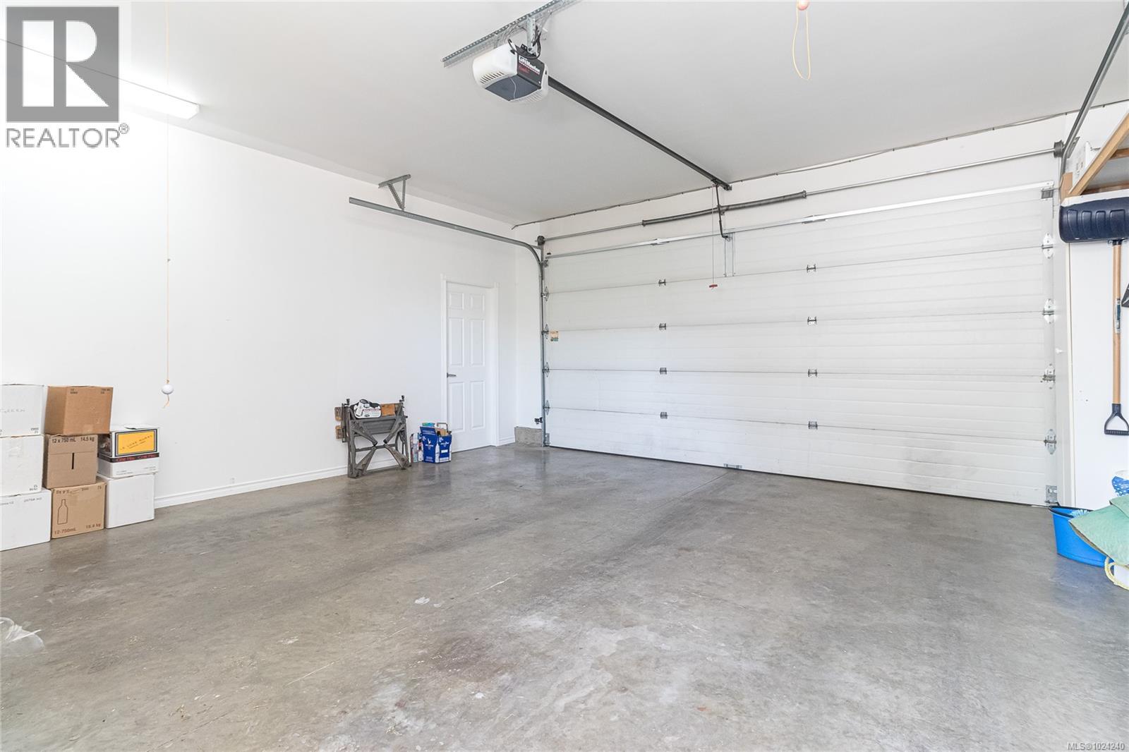 6377 Rodolph Rd, Central Saanich, British Columbia  V8Z 5W2 - Photo 39 - 1024240