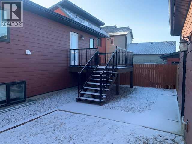 359 Caledonia Boulevard W, Lethbridge, Alberta  T1J 5A5 - Photo 3 - A2282133