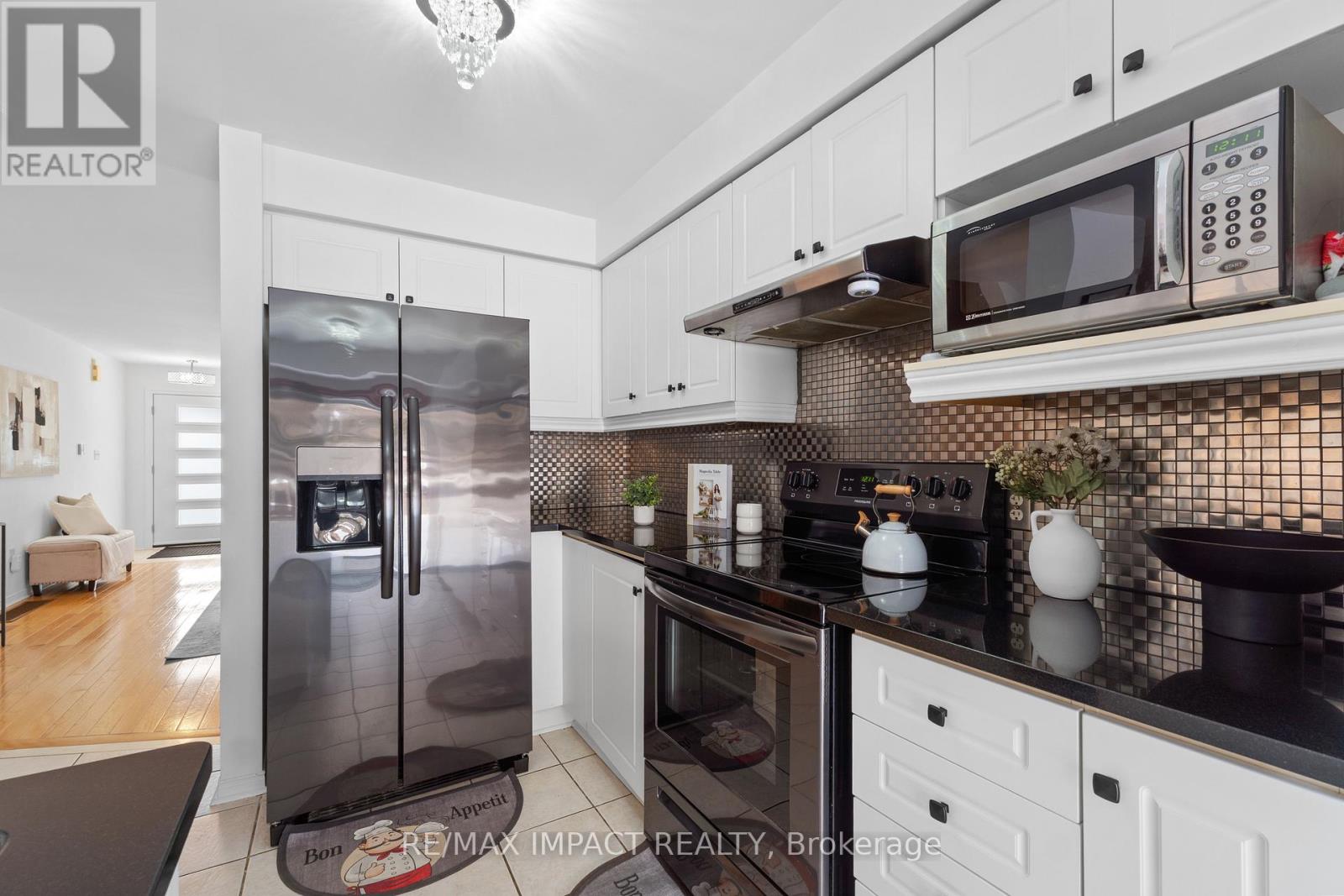 549 Brasswinds Trail, Oshawa, Ontario  L1K 2Y9 - Photo 6 - E12734034