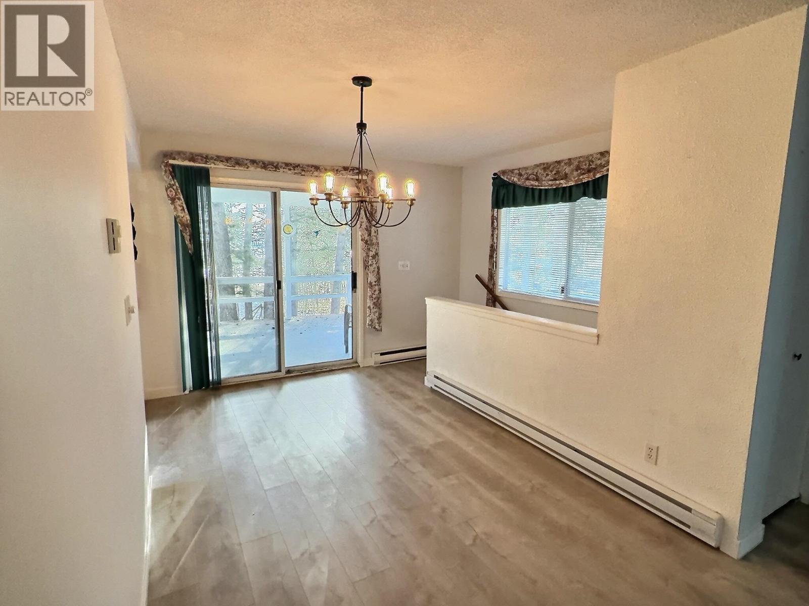 5031 Mein Road, 108 Mile Ranch, British Columbia  V0K 2Z0 - Photo 9 - R3082788