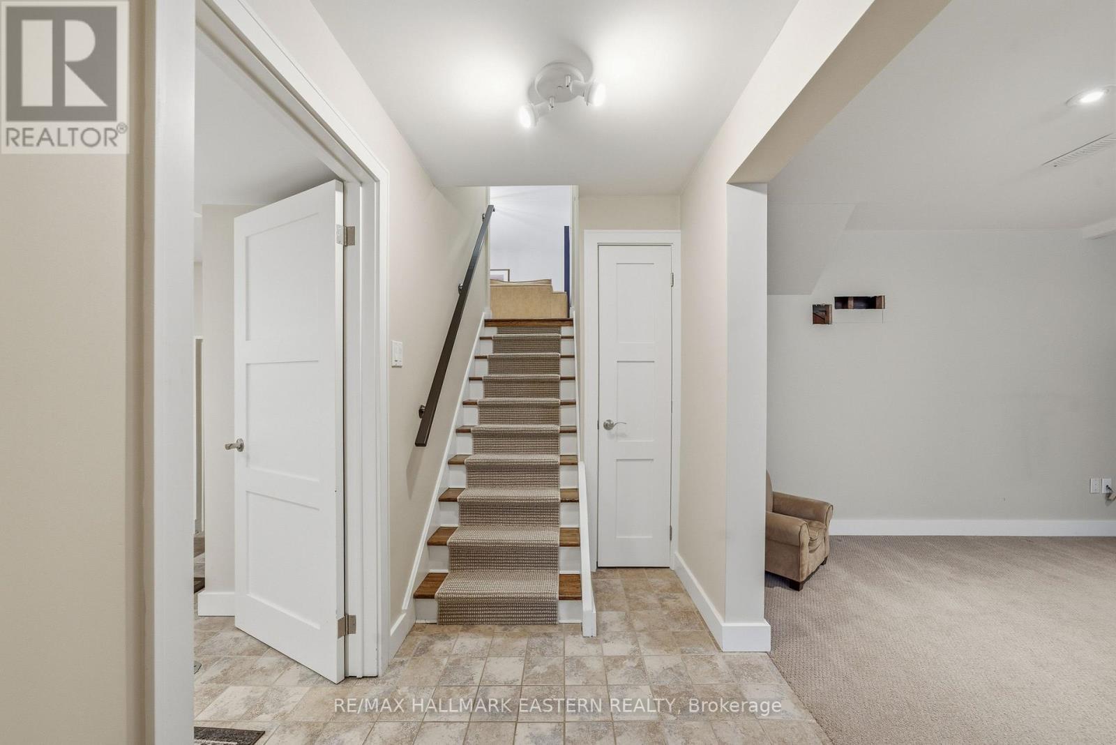 1601 Rocklands Road, Peterborough (Monaghan Ward 2), Ontario  K9J 6R8 - Photo 38 - X12734048