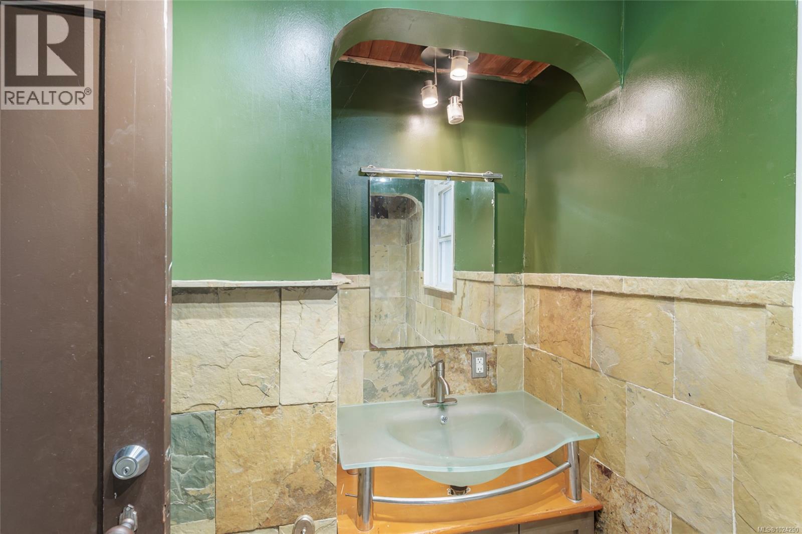 3259 3rd Ave, Port Alberni, British Columbia  V9Y 4C9 - Photo 9 - 1024290