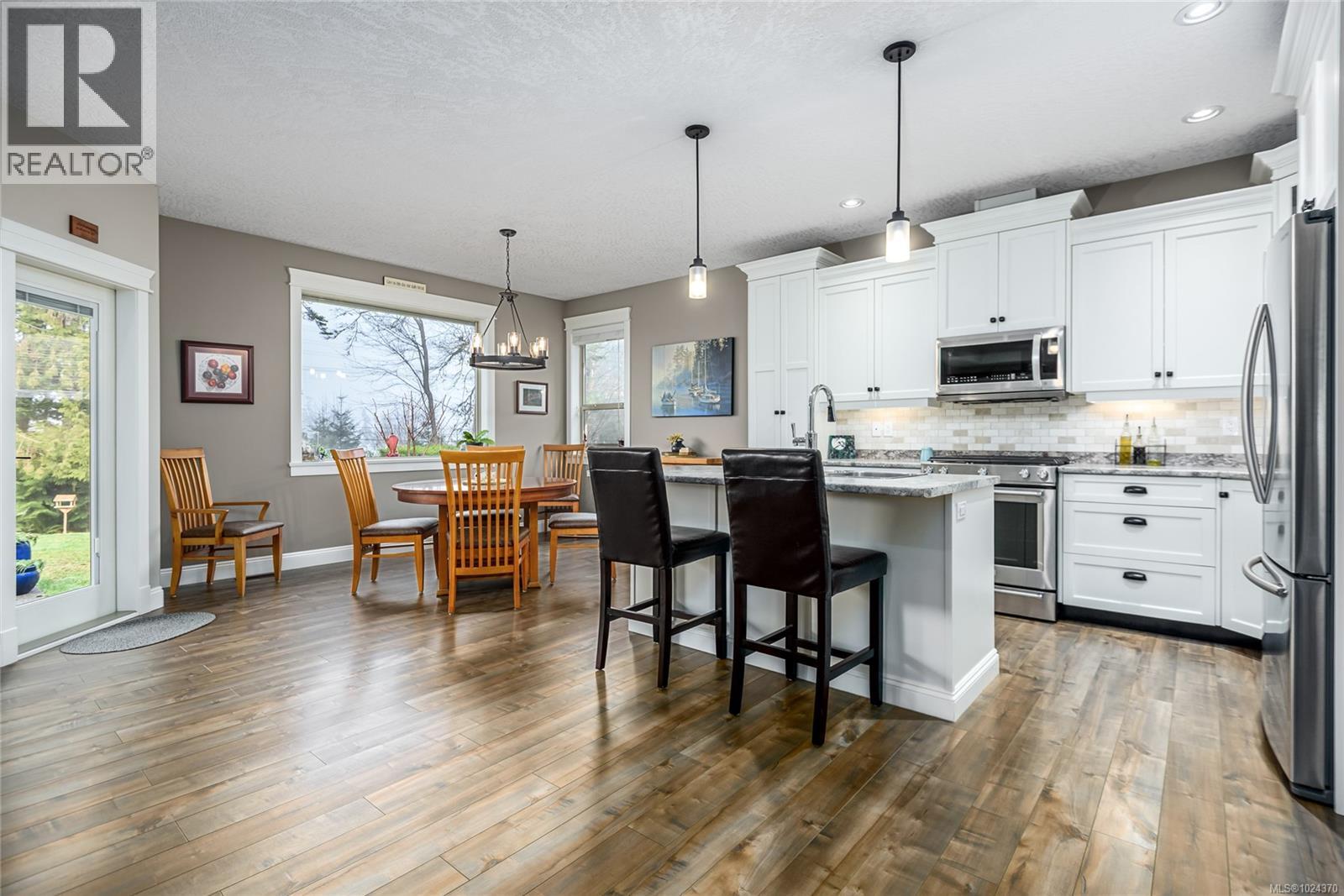 3837 Creekside Dr, Bowser, British Columbia  V0R 1G0 - Photo 13 - 1024370