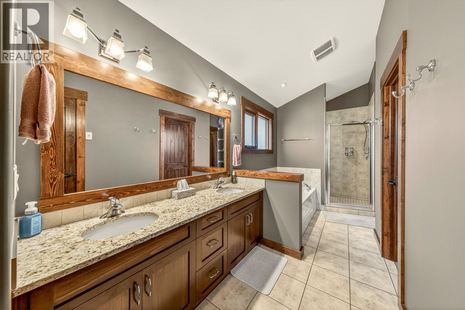 2596 Ledgerock Ridge, Invermere, British Columbia  V0A 1K6 - Photo 23 - 10373884