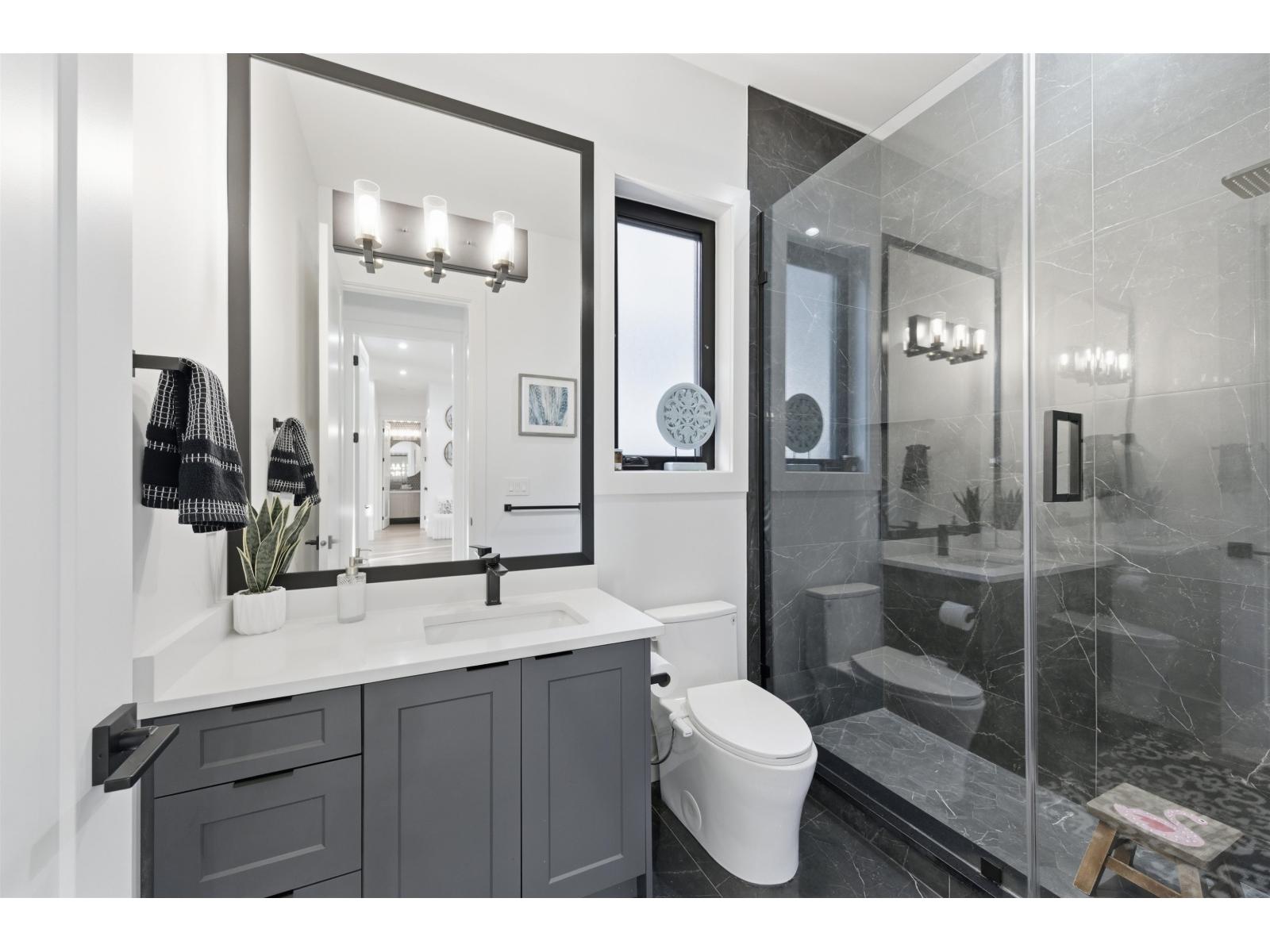 13125 24 Avenue, Surrey, British Columbia  V4A 2G2 - Photo 10 - R3083310