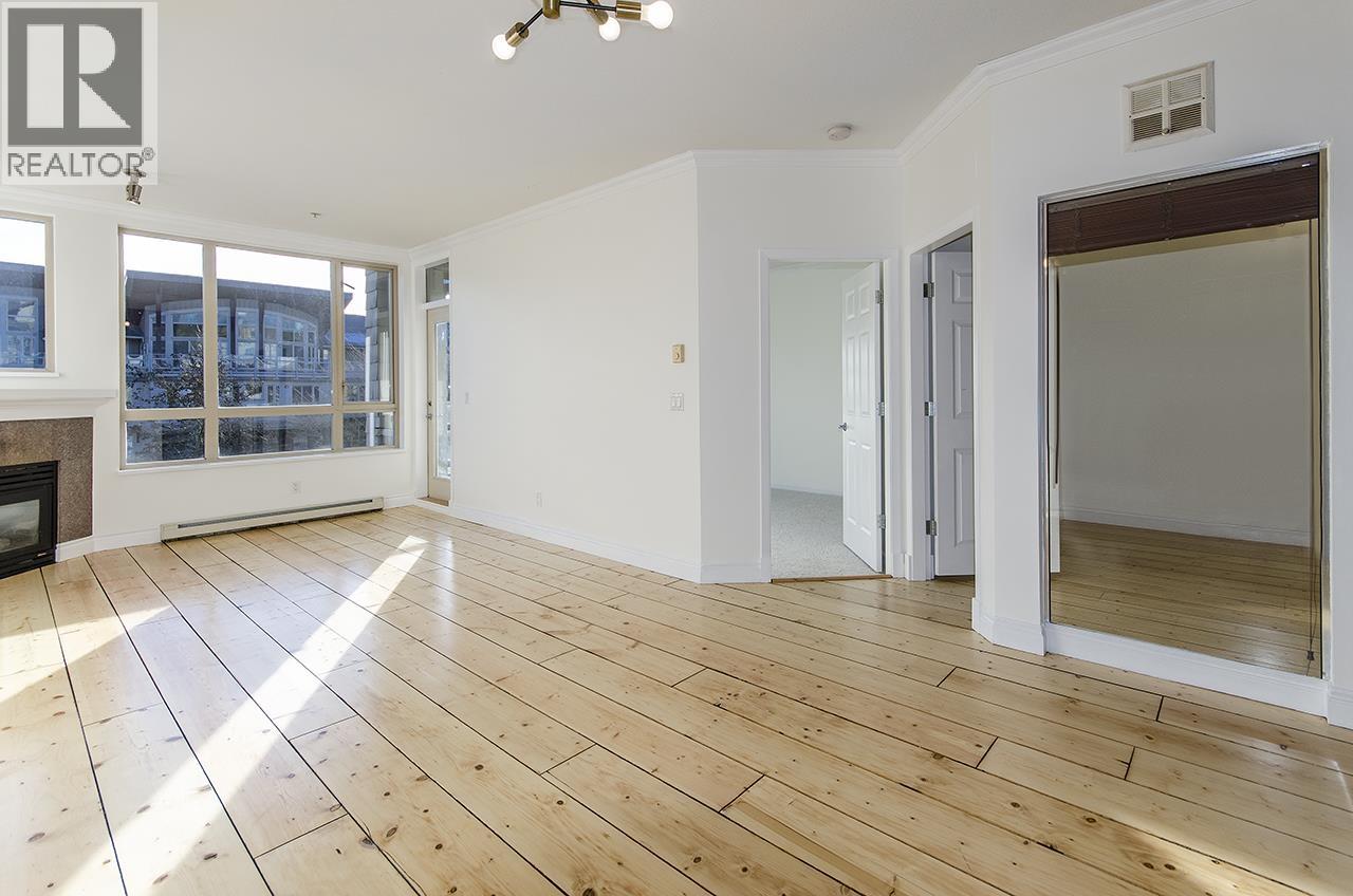 317 580 Raven Woods Drive, North Vancouver, British Columbia  V7G 2T2 - Photo 4 - R3083869