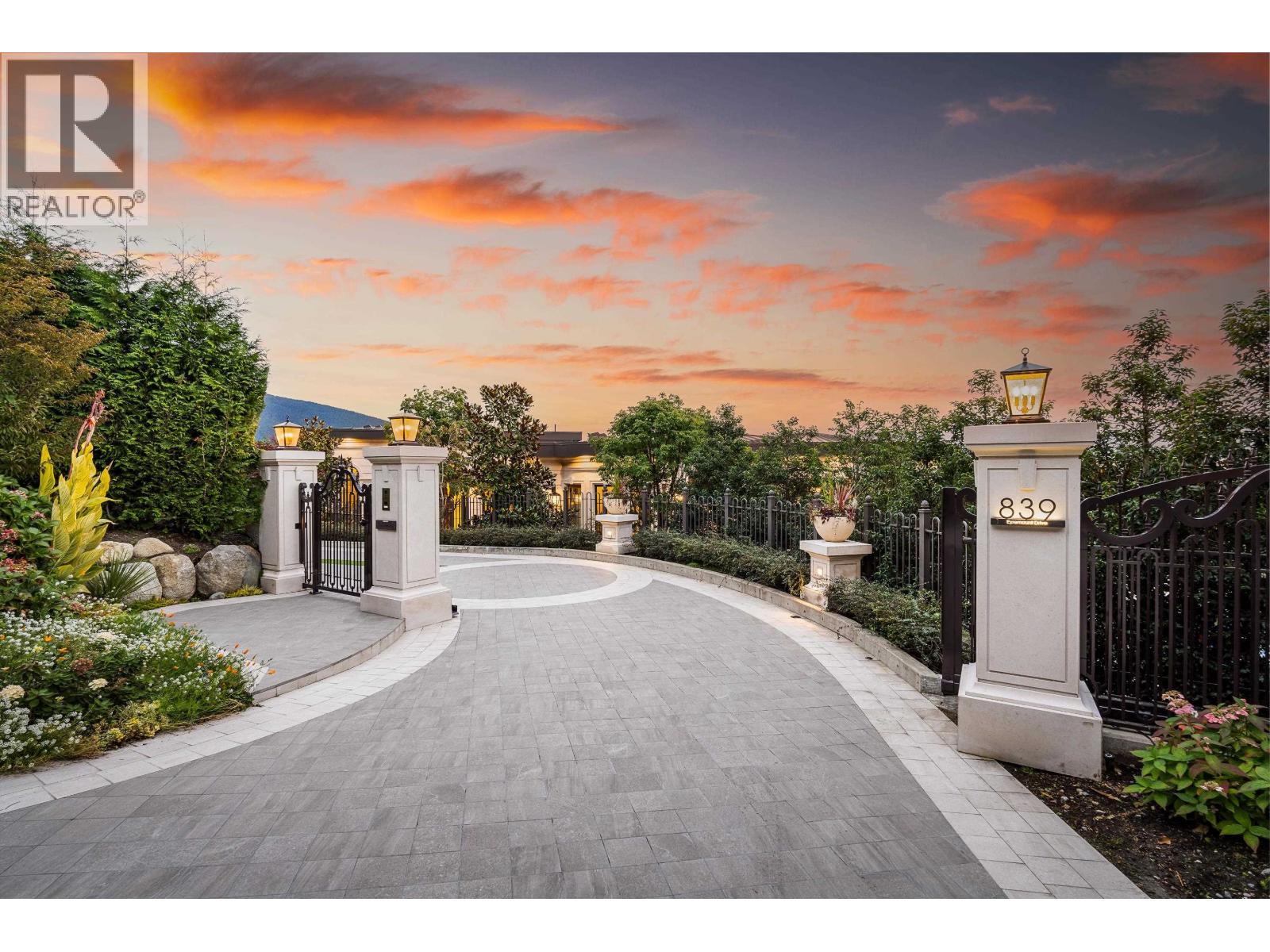 839 Eyremount Drive, West Vancouver, British Columbia  V7S 2A8 - Photo 4 - R3083839