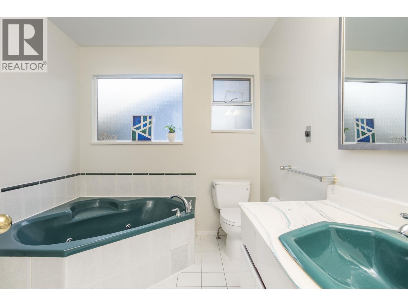 2945 W 12th Avenue, Vancouver, British Columbia  V6K 2R2 - Photo 11 - R3083843