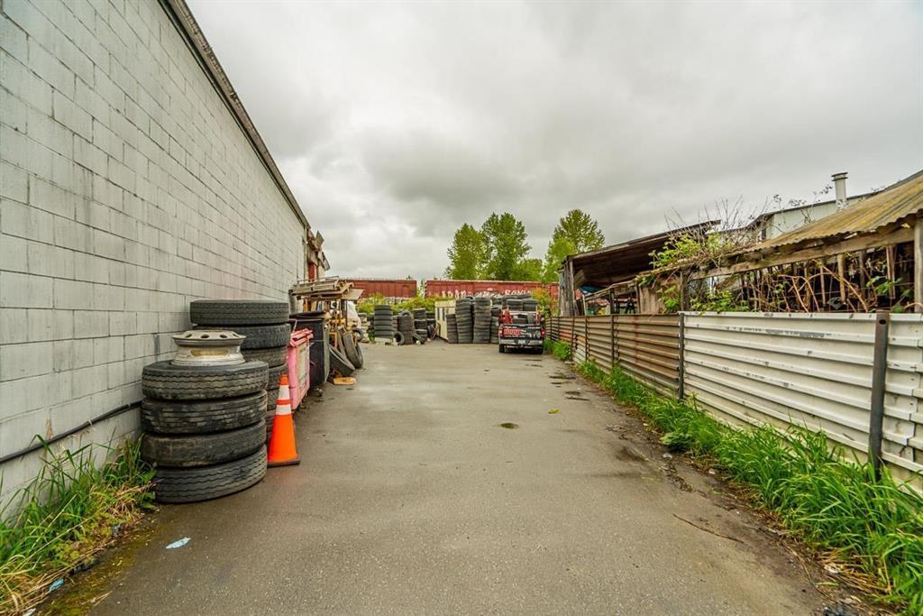 12379-12391 Industrial Road, Surrey, British Columbia  V3V 3S4 - Photo 11 - C8075468