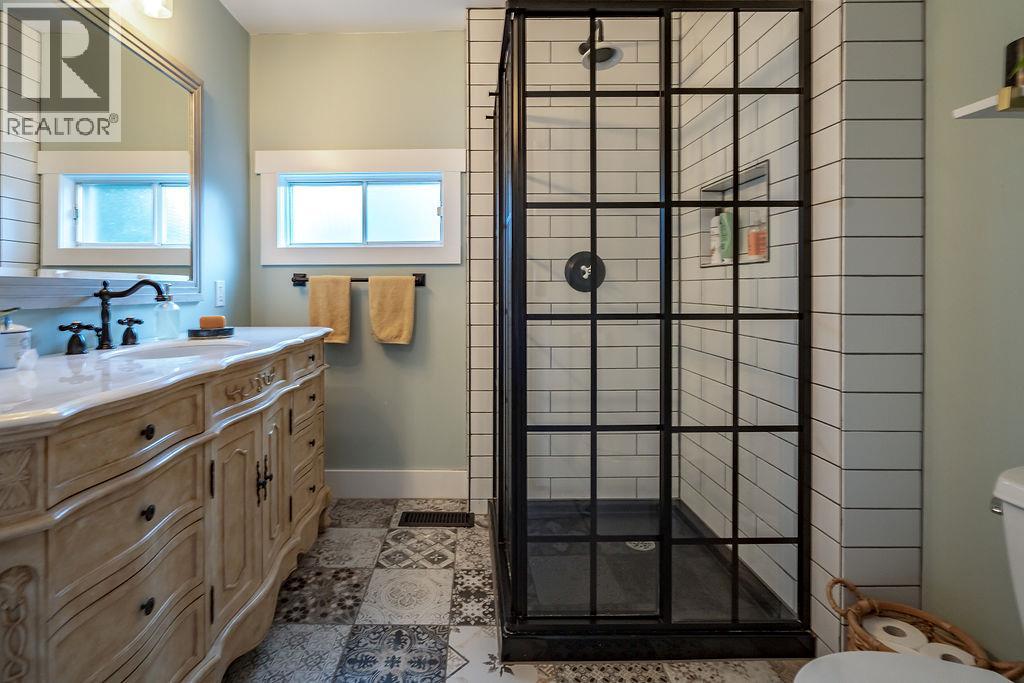 514 First Street, Nelson, British Columbia  V1L 2K8 - Photo 21 - 10373924