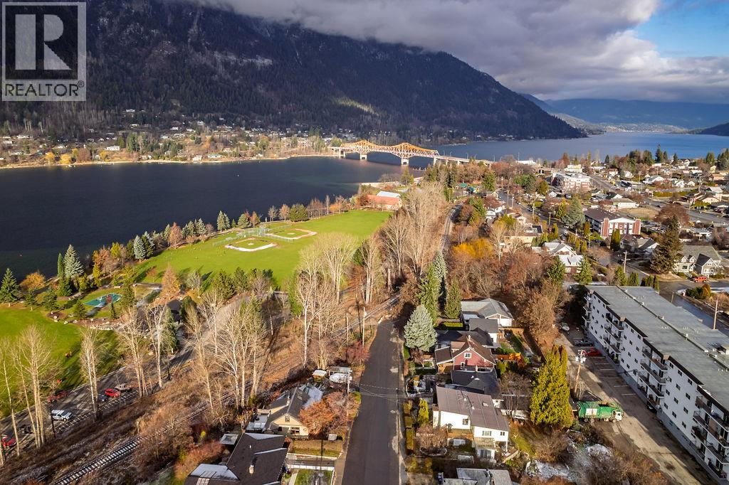 514 First Street, Nelson, British Columbia  V1L 2K8 - Photo 81 - 10373924