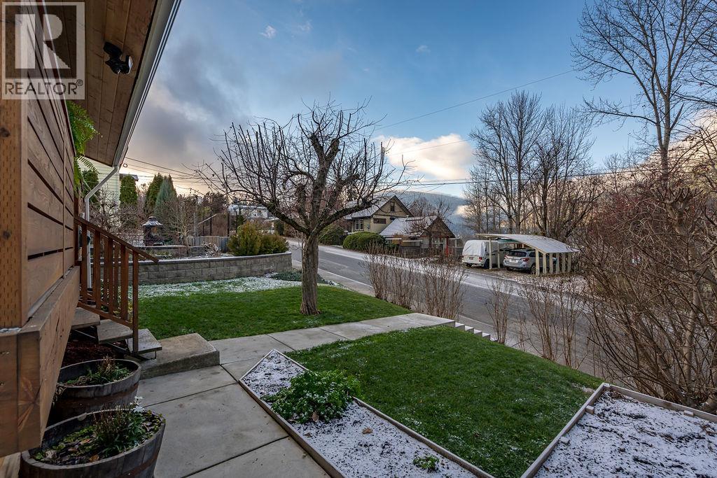 514 First Street, Nelson, British Columbia  V1L 2K8 - Photo 67 - 10373924