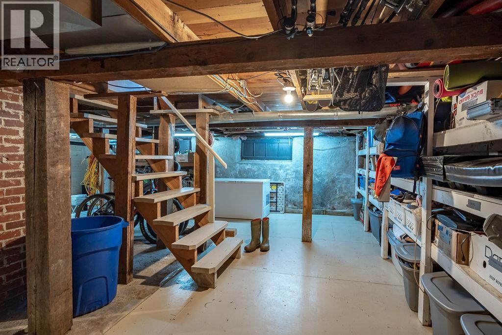 514 First Street, Nelson, British Columbia  V1L 2K8 - Photo 59 - 10373924