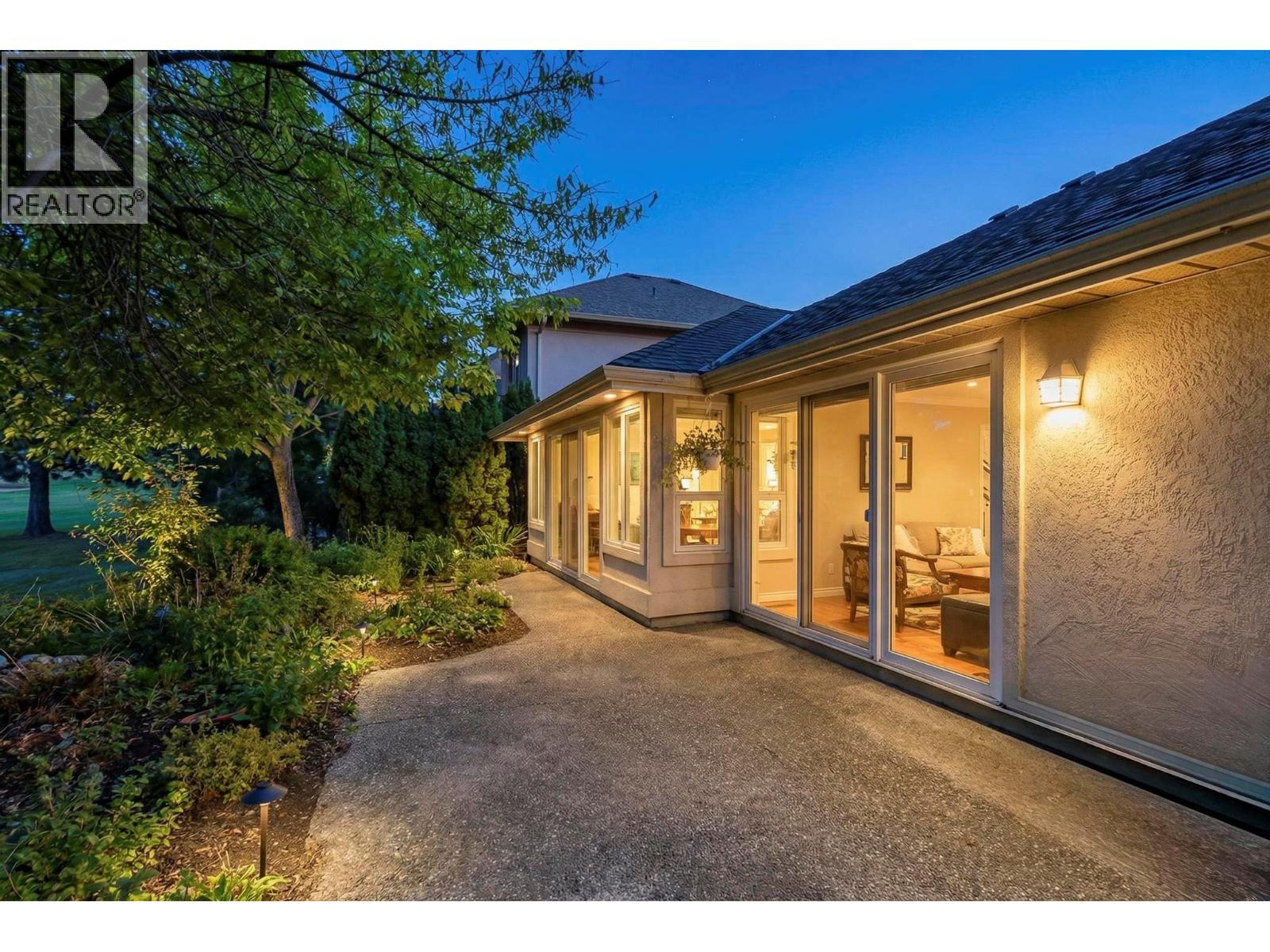 3889 Gallaghers Grange Kelowna Photo 12 3889 Gallaghers Grange Kelowna Photo 12