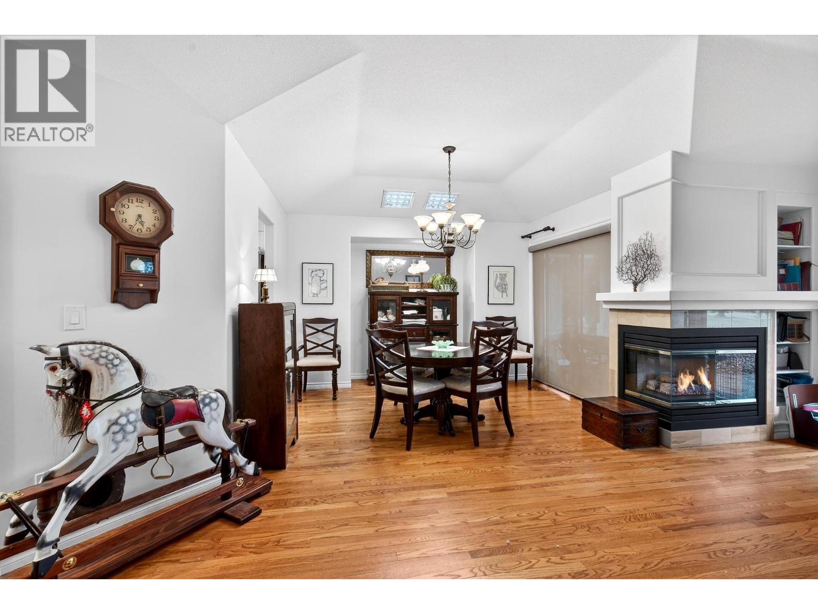 3889 Gallaghers Grange Kelowna Photo 8 3889 Gallaghers Grange Kelowna Photo 8