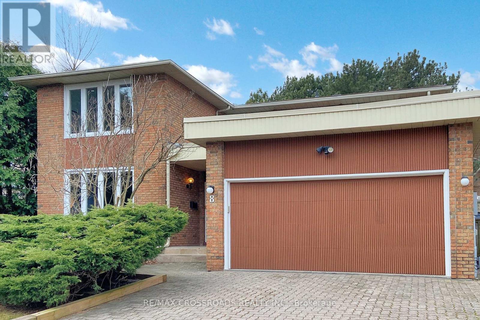 8 Orchid Court, Toronto, Ontario  M2L 2X8 - Photo 3 - C12734000