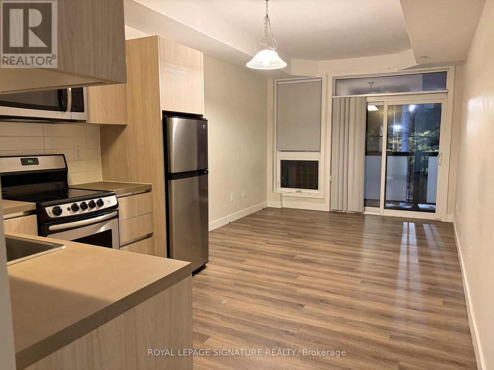 301 - 335 COLLEGE STREET, Toronto, Ontario