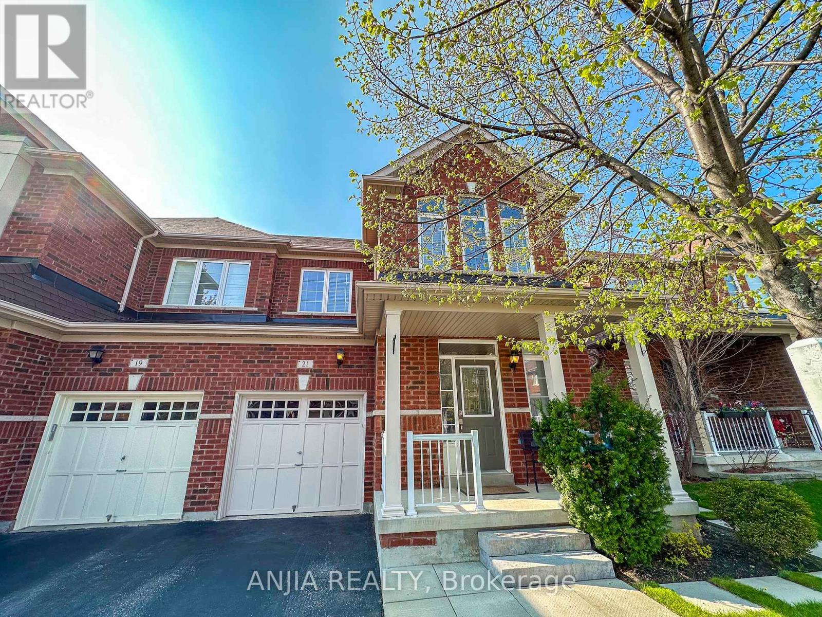 21 FITZROY AVENUE, Markham, Ontario