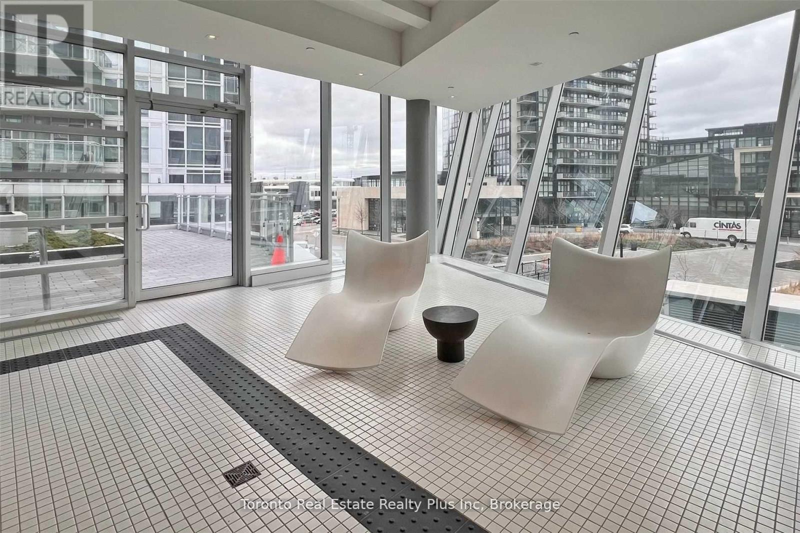 2106 - 2908 Highway 7 Road W, Vaughan, Ontario  L4K 0K5 - Photo 13 - N12734036