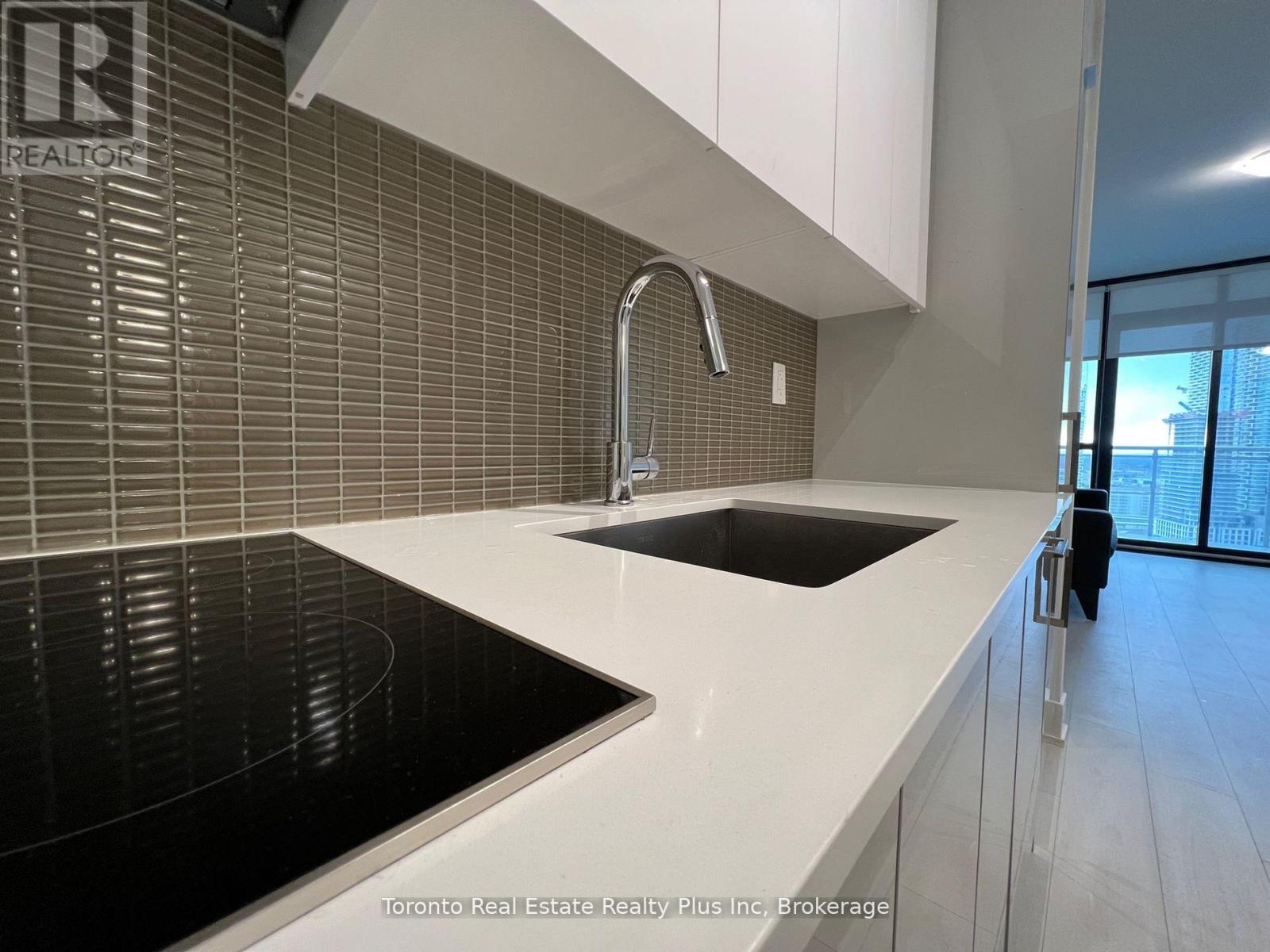 2106 - 2908 Highway 7 Road W, Vaughan, Ontario  L4K 0K5 - Photo 23 - N12734036