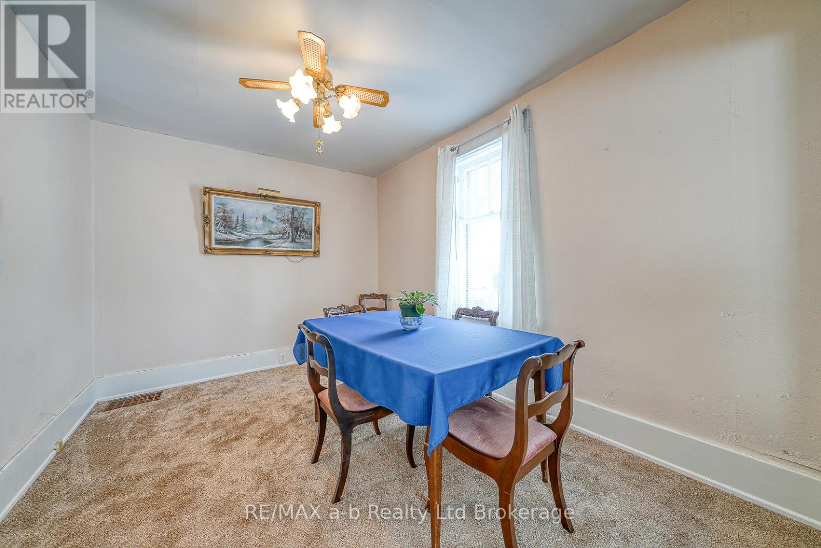 4 Dufferin Street, Ingersoll, Ontario  N5C 2E3 - Photo 16 - X12734016